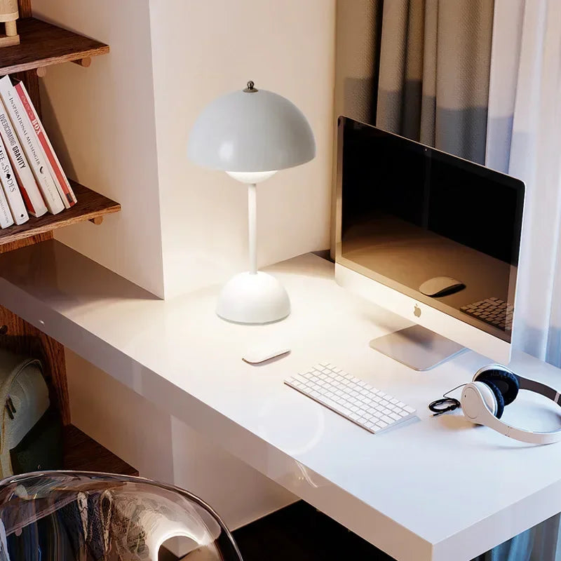Flowerbud Table Lamp - Frogfinds